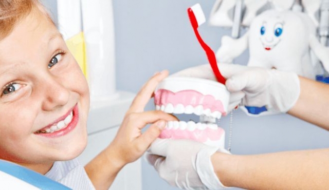 Children's day at the dental office as a strategy to attract and retain patients