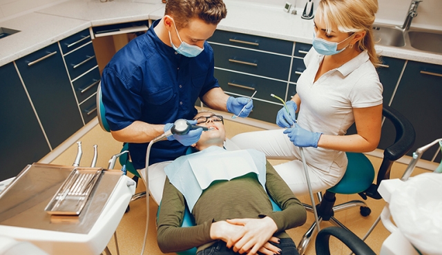 ¿Cómo atraer a más pacientes a su consultorio dental?