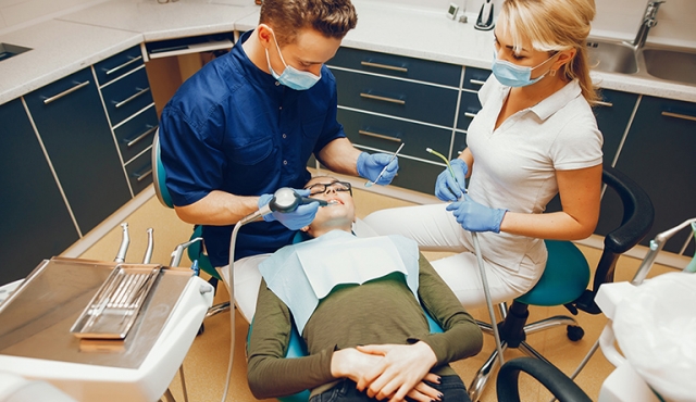 ¿Cómo atraer a más pacientes a su consultorio dental?